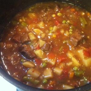 Si të gatuaj supë bizele me mish viçi Supë bizele me mish viçi